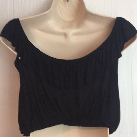 𝅺RUFFLE black tribal print crop top Boho Sz Med - Picture 4 of 6